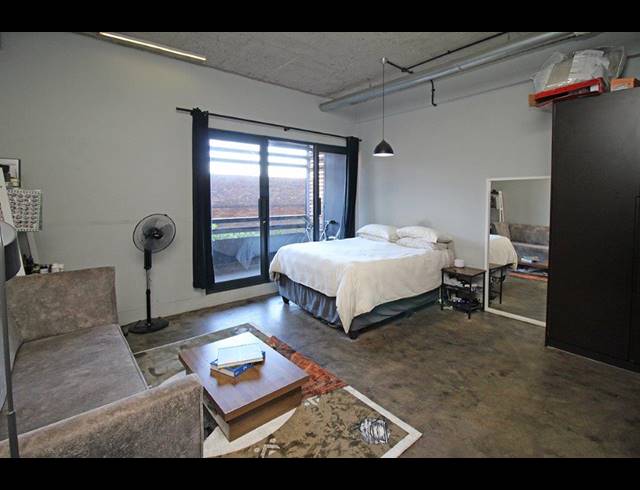 0.5 BEDROOM APARTMENT FOR SALE IN MABONENG